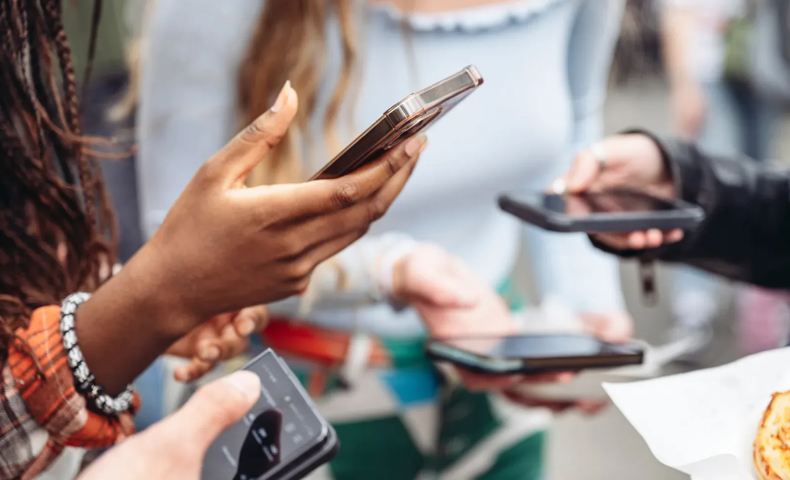 How Fashion is Adapting to Gen Z: The New Era of Consumer Engagement
