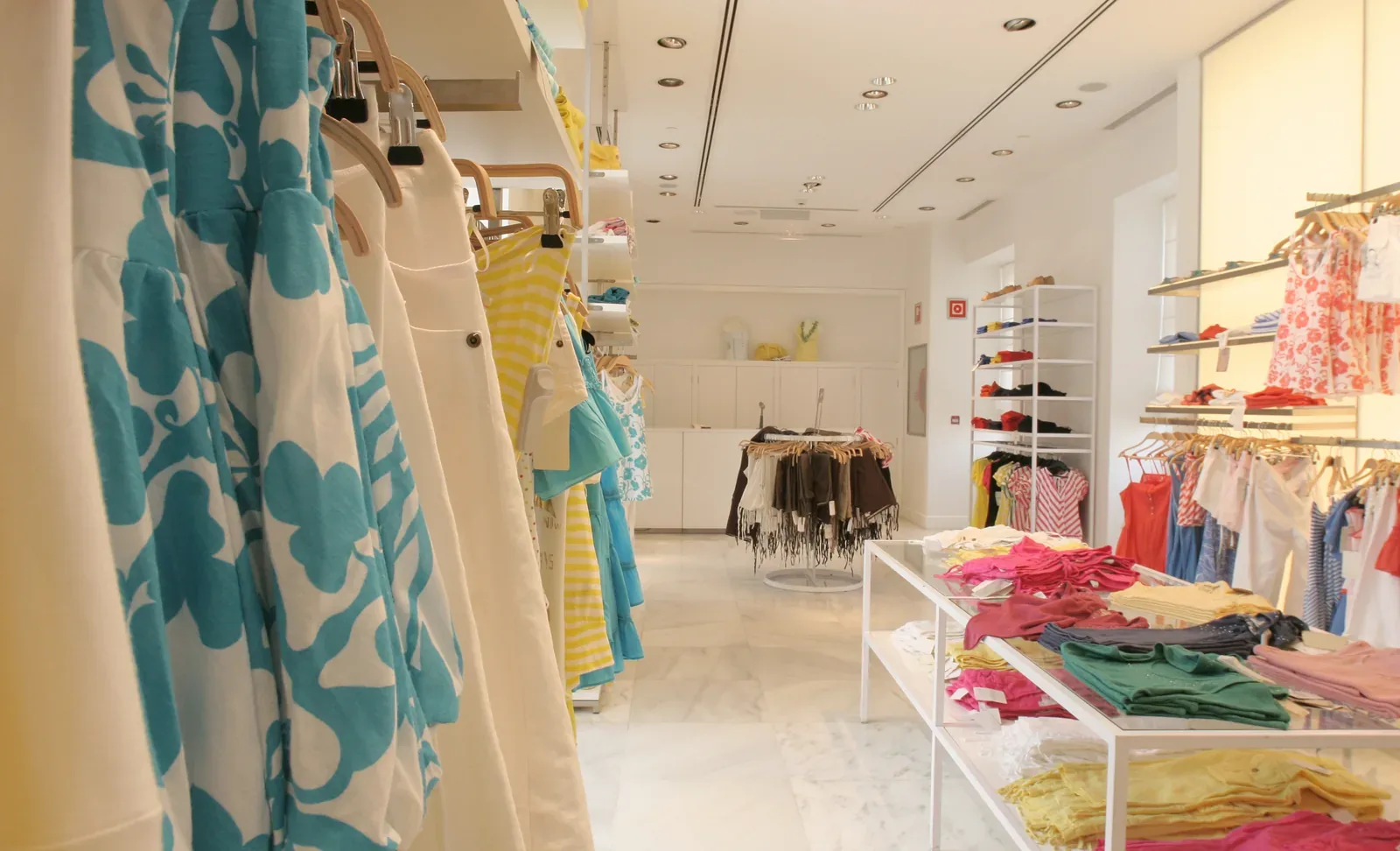 The Future of Fashion Retail: Will Physical Stores Become Obsolete?